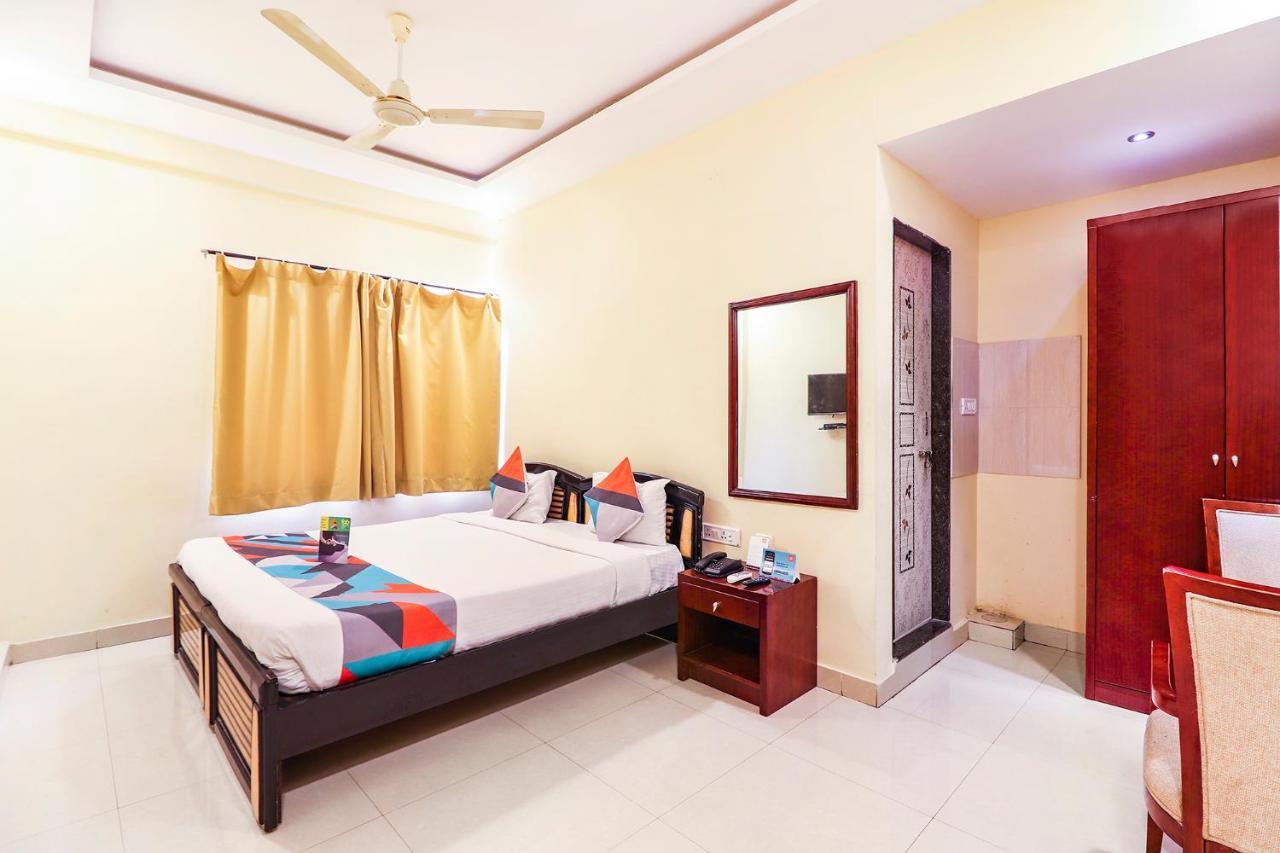 Fabexpress Mid Town Hotel Hyderabad Exterior photo
